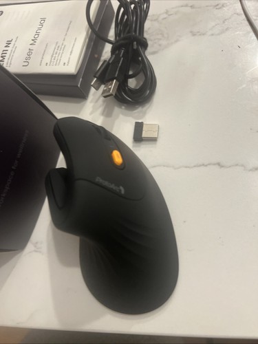ProtoArc Ergonomic Vertical Mouse, EM11 NL Bluetooth Mouse Wireless - Used NM - Picture 3 of 5