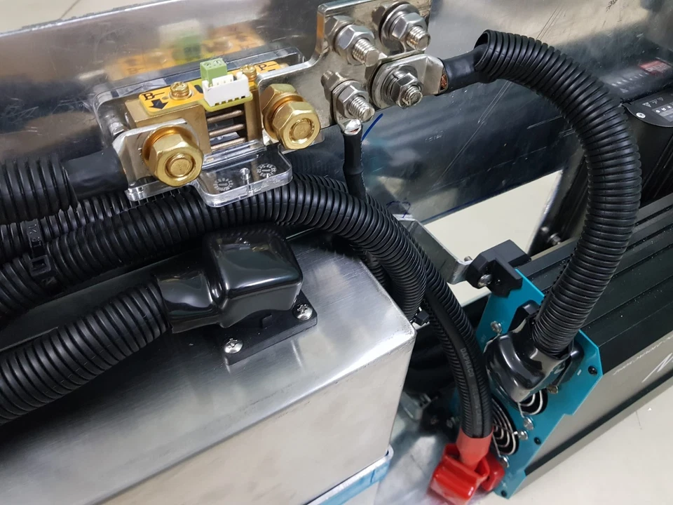 Shunt Busbar -500A Rating. Fit Victron Smart Shunt ,Redarc Smart Shunt and more. - image 4 of 4