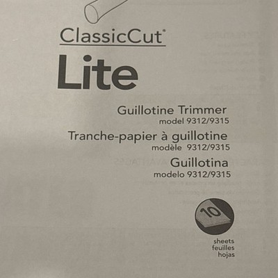 New Swingline Classic Cut  Lite 12  Guillotine Trimmer 10 Sheet Cutting Capacity