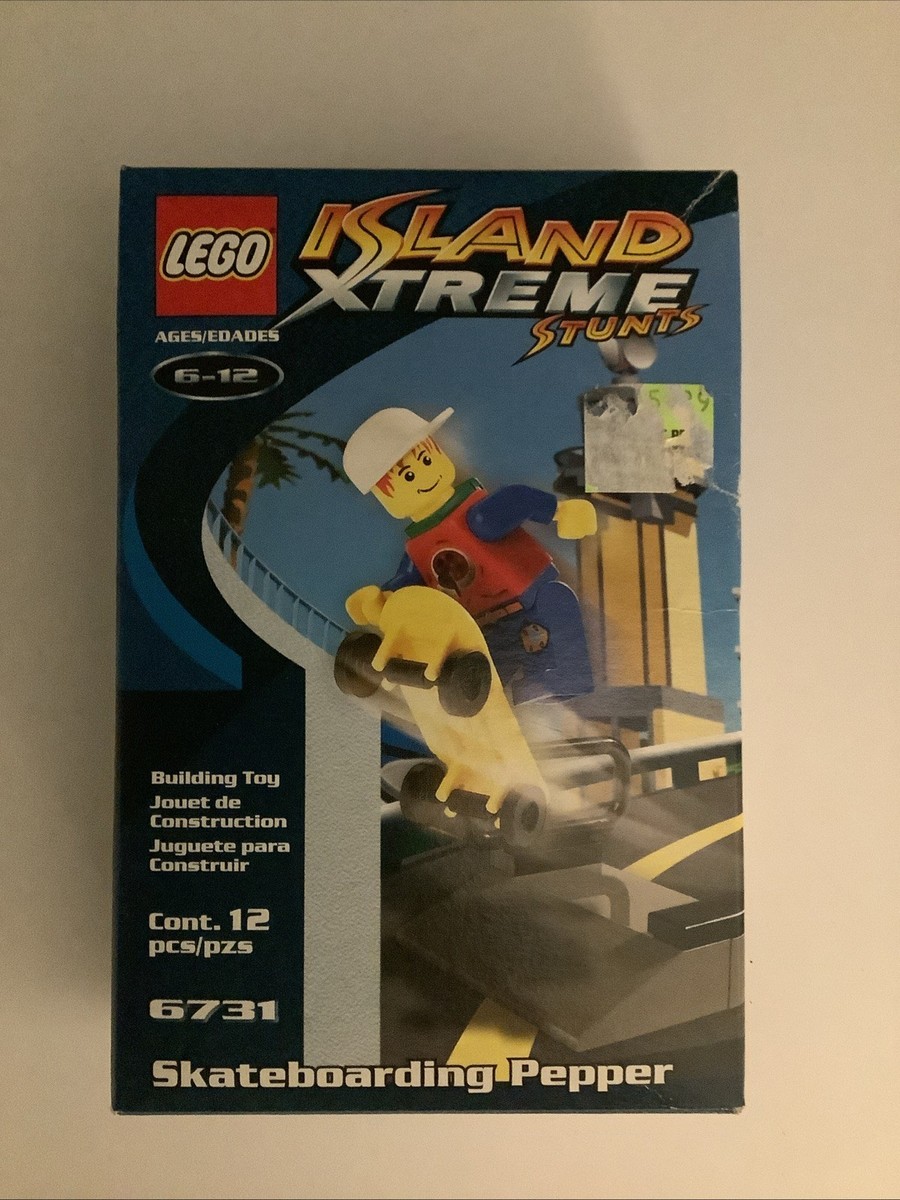 2002 LEGO Island Xtreme Stunts 6731 Skateboarding Pepper Minifig