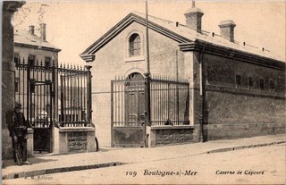 88379 cpa 62 Boulogne sur Mer Caserne de Capcure