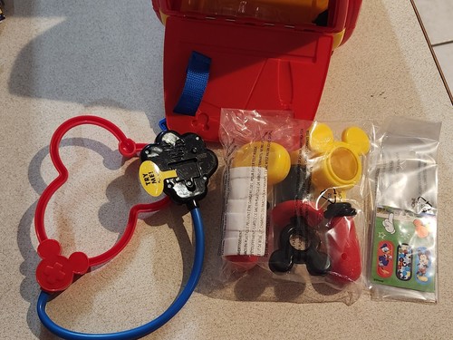 Disney Jr Mickey Mouse Funhouse Doctor Bag - Picture 5 of 16