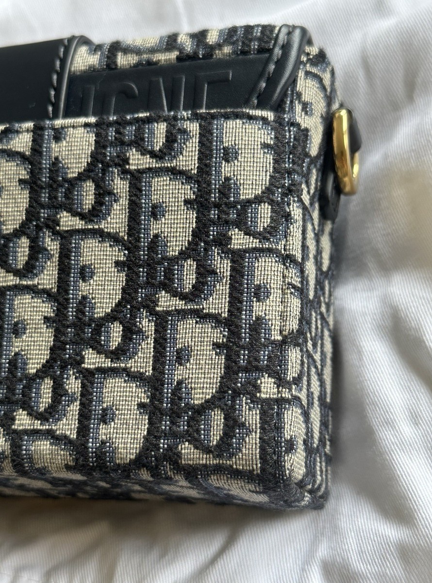 Christian Dior 30 Montaigne Box Oblique Jacquard Cross Body Bag