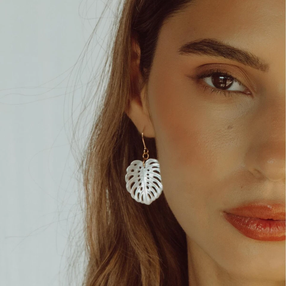 Damen Ohrringe Gold vergoldet Perlmutt Weiss 24Karat Glücksbringer Blatt O6249DL - Bild 4 von 4