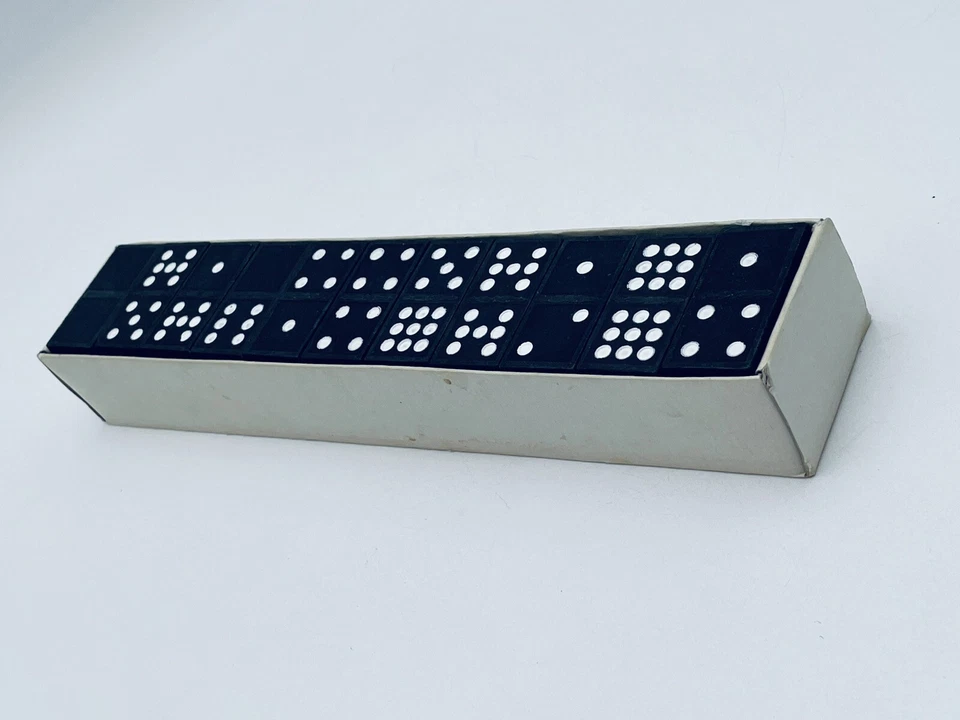 Vintage Double Nine Dominoes Black & White 55 Wood Pieces 1976 HOYLE Green Box - Image 3 of 4