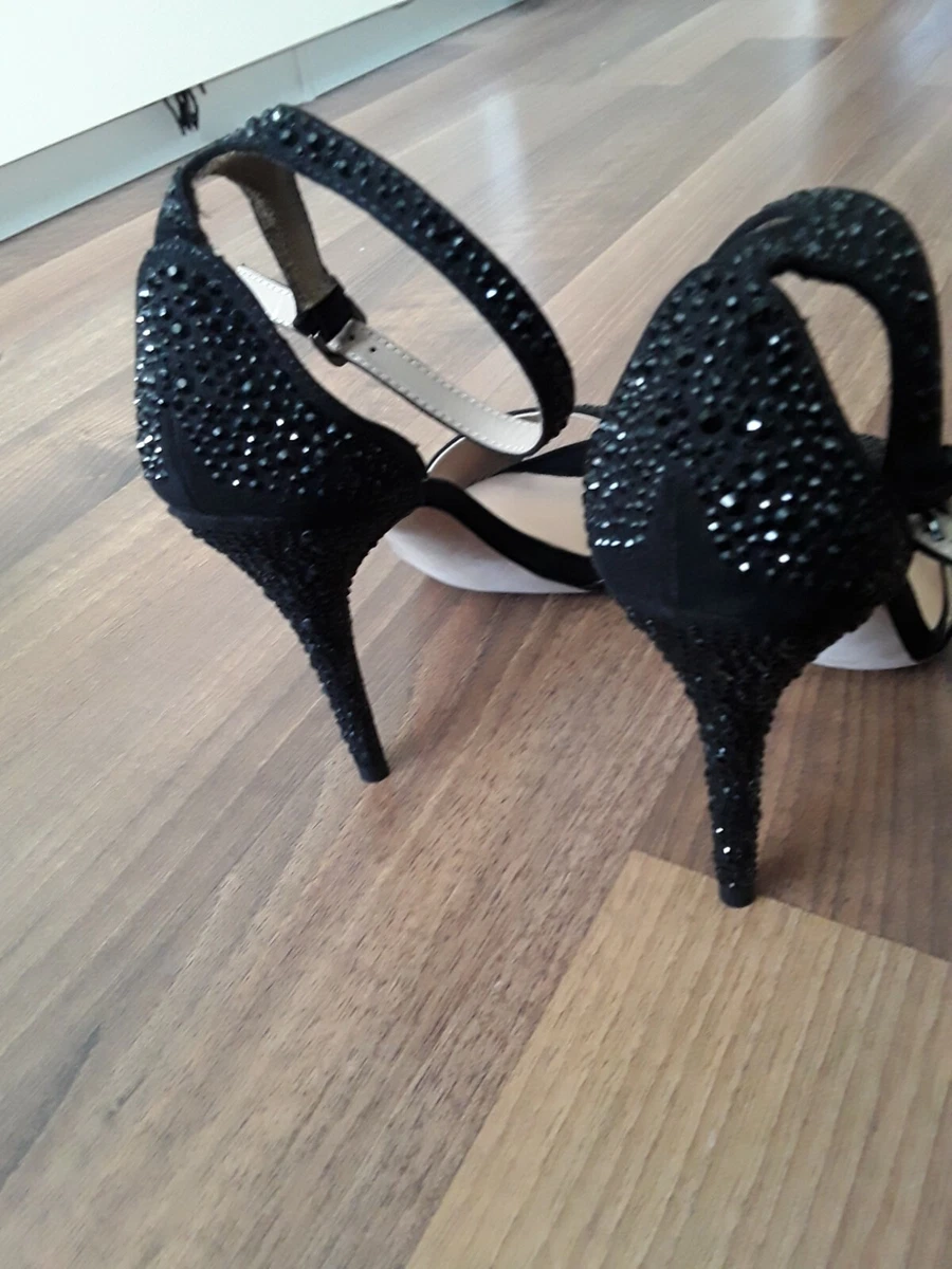 Hot black heels clearance