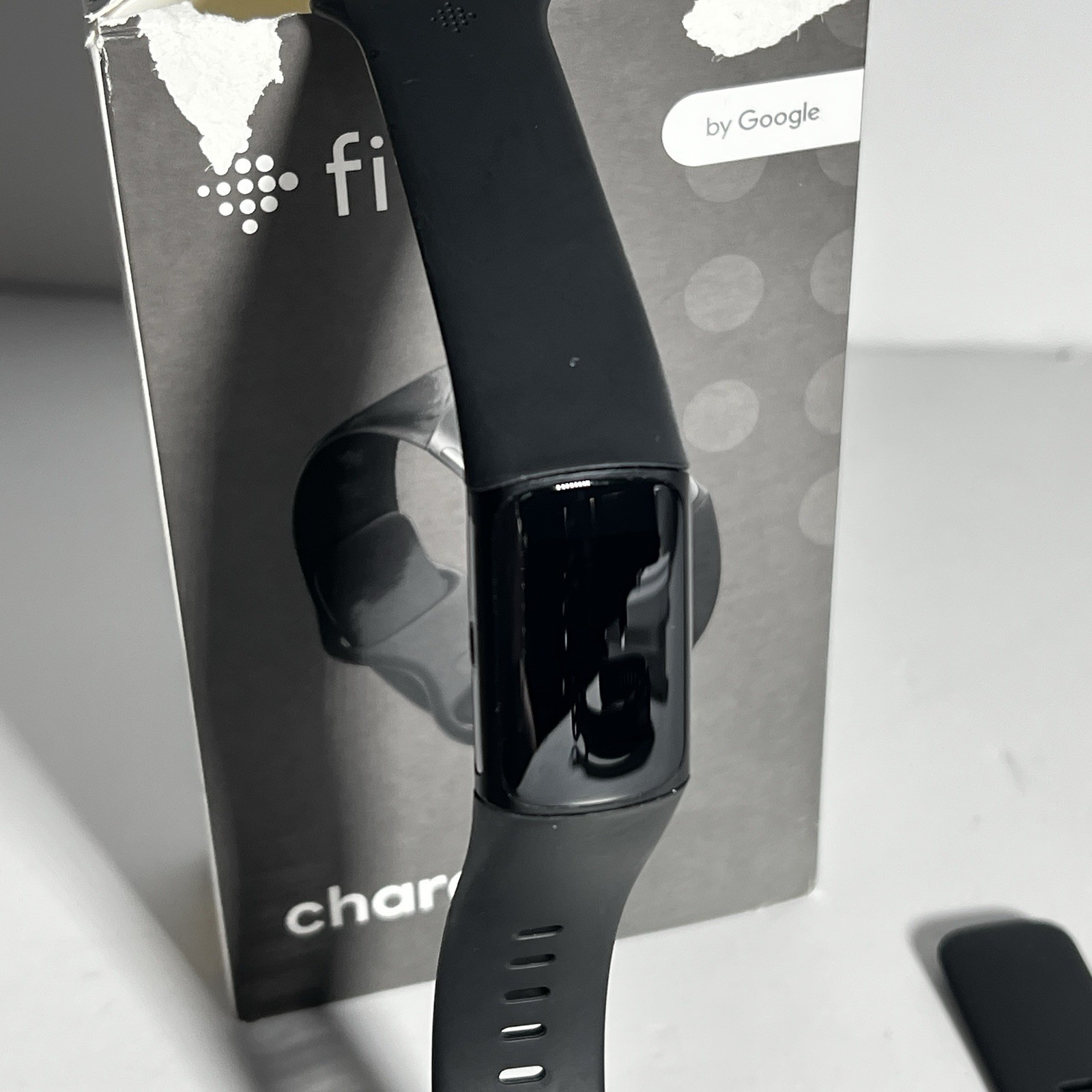 FITBIT CHARGE 6 Fitness Tracker Black Preowned Works Perfectly Model GA05183NA