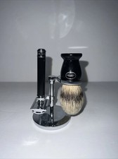 M hle Classic Black Chrome Safety Razor with Silvertip Badger Brush Gift Set