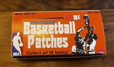 1974 Fleer Real Cloth Basketball Patches Display Box