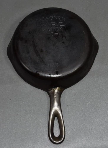 Vtg. No. 3 Wagner Ware Sidney -0-  Cast Iron Skillet #1053 - Frying Pan