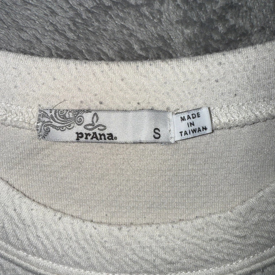 Prana Sweatshirt Womens Small Cream Pullover Sunrise Crewneck Pocket Textured - Image 3 of 4