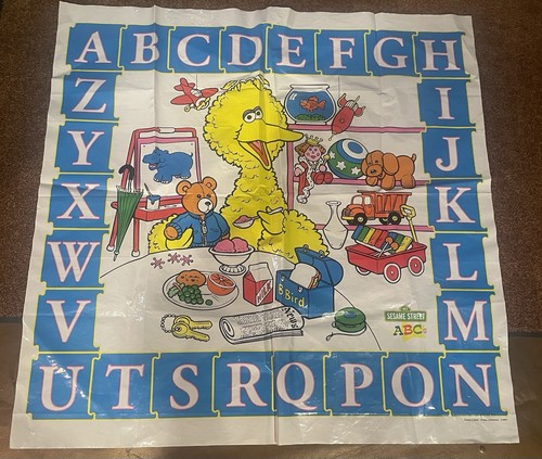 Reader's Digest 1998 Sesame Street ABC Play Mat 44.5 "X 46" Vintage
