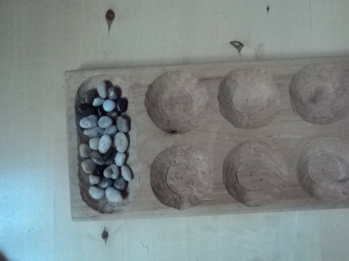 Kalaha Steinchenspiel Strategiespiel Holz 73 cm Handarbeit Afrika - Bild 2 von 3