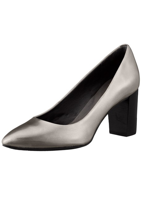 rockport pointed toe pump