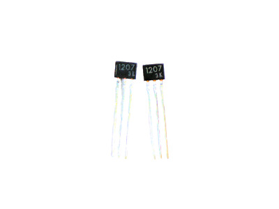 RN1207 ''Original'' Toshiba   Digital Transistor with Resistor 2 pcs