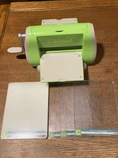 Cuttlebug Provo Craft Die Cutting Machine Only Crafting Green Cast Cutting Board