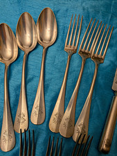 Bohrmann Besteck-Set 12-tlg, 1903, versilbert &ndash; L&ouml;ffel, Gabeln & Gabeln, Messer