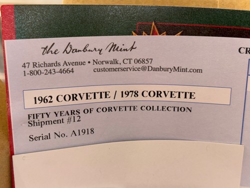 Danbury Mint 1:43 1962 Maroon Corvette / 1978 Black Pace Car Corvette PAIR NEW - Picture 5 of 5