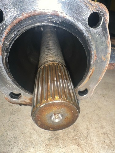 KAWASAKI BAYOU KLF 400 93-99 OEM RIGHT REAR AXLE ASSEMBLY 41068-1348 31064-1099 - Picture 2 of 5