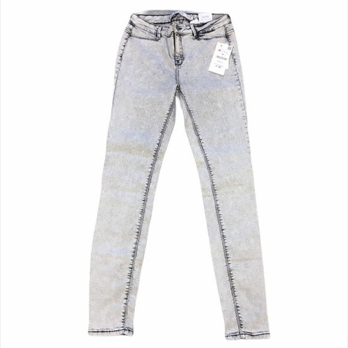 Zara Trafaluc Women's Gray Light Wash 