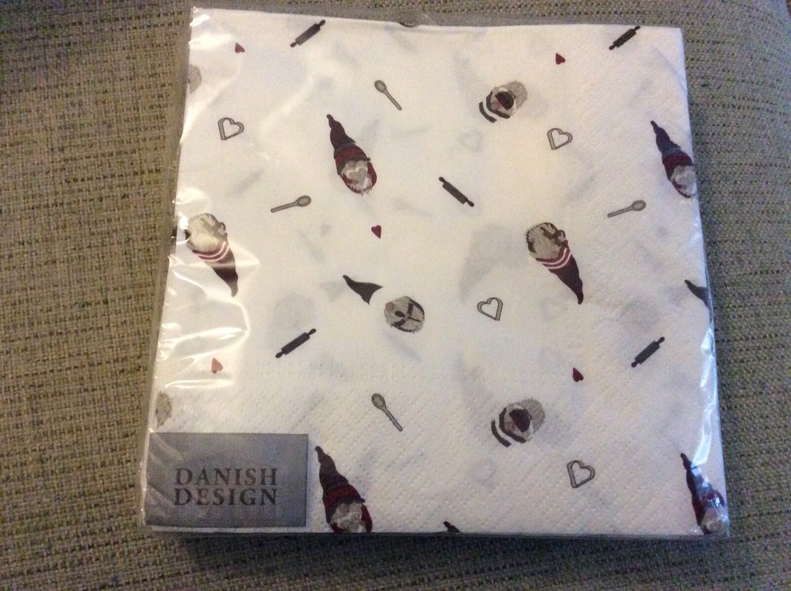BNIP New Pack of 20 3 Ply Danish Design Troll Christmas Paper Napkins - 33x33cm