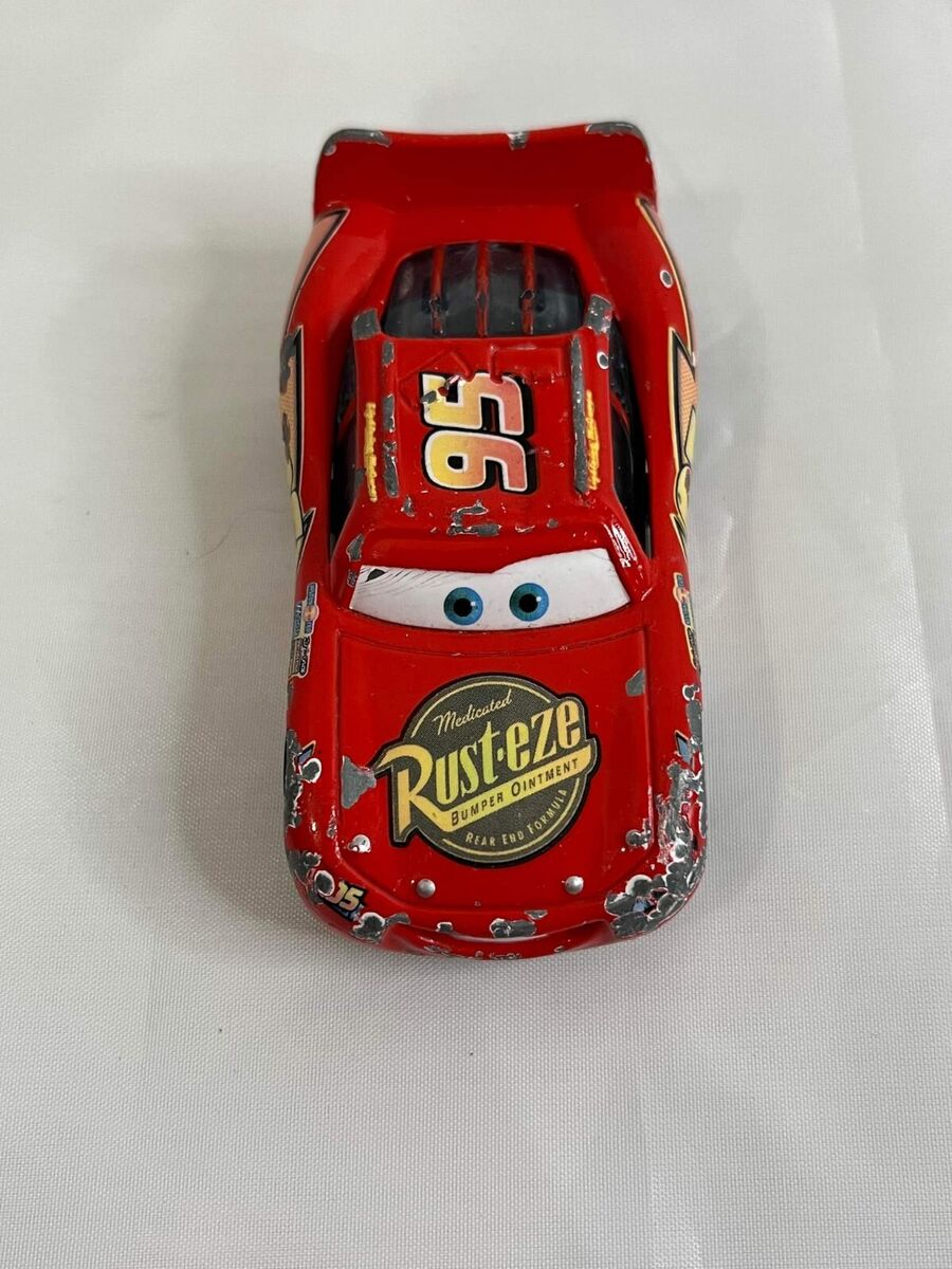 Disney Cars 3 Rust Eze Lightning McQueen Die-Cast Vehicle