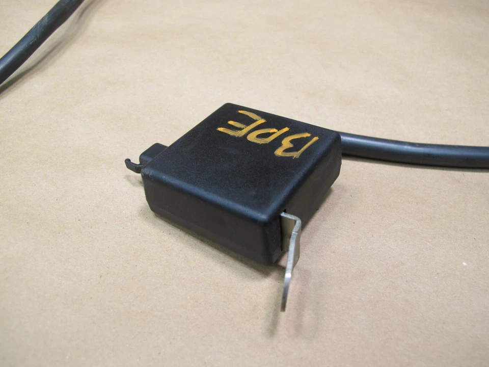 1984-1991 PORSCHE 928 S CHICOTE AMPLIFICADOR DE ANTENA DE RÁDIO ÁUDIO 92864517301 - Imagem 4 de 4