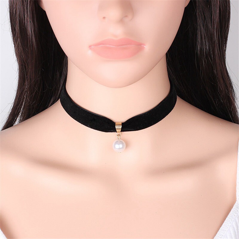 Choker Necklace Women Pearl Pendant Black Velvet Ribbon