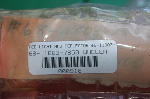 Whelen Red Light & Reflector 68-11803-7850 - Bild 2 von 5