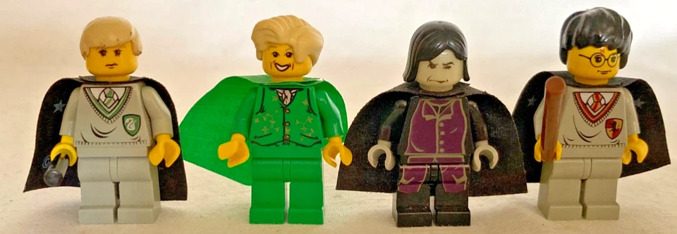 LEGO Harry Potter 4733 The Dueling Club, photo 4 of 5
