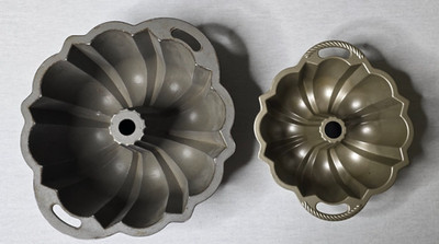 Vintage Nordic Ware Mini Bundt Cake Pans Set of 2 Cast Aluminum USA