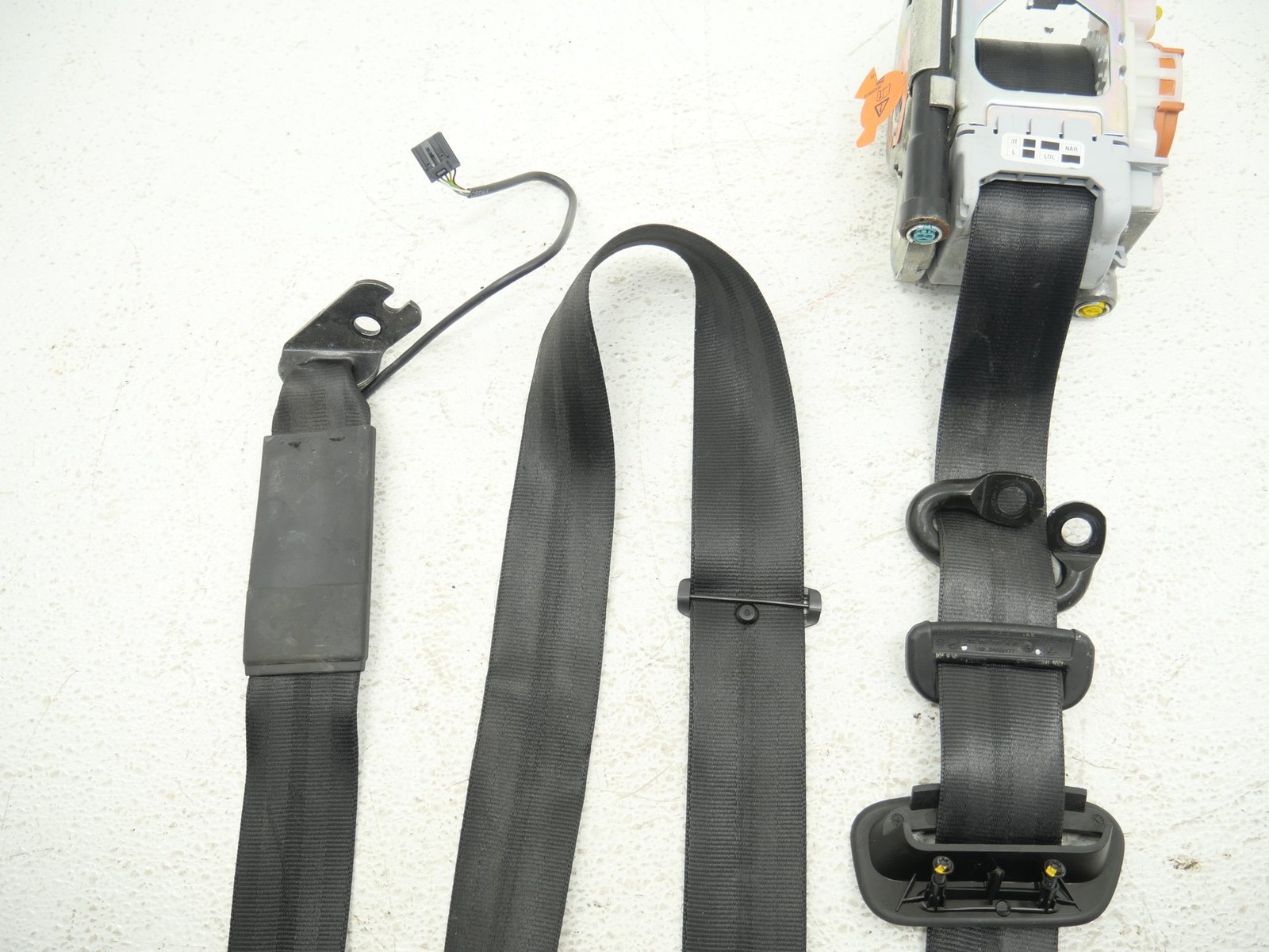 Audi R8 Spyder 2017-2023 Front Left Seat belt P/N 7N0857737A