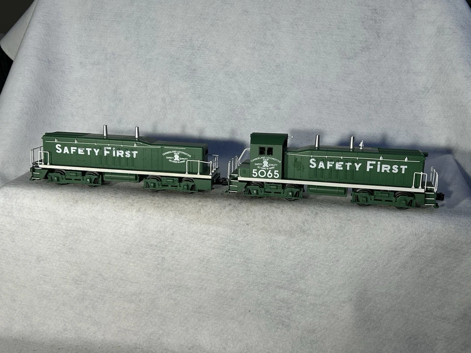 Nice MTH Rail King CSX Cumberland NW-2 Calf/Cow Proto Sound 3 O Gauge DCC/DCS - Image 2 of 4