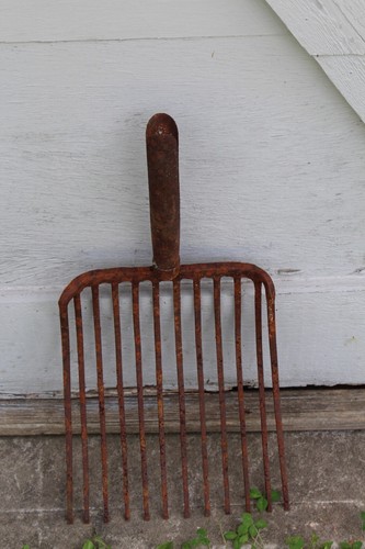 Antique Hay Fork Pitch Fork Primitive Country Barn Farmhouse Decor Farm Tool - Picture 7 of 13