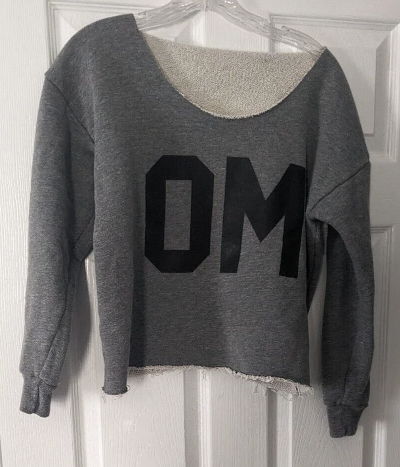 Sudadera American Apparel Urban Yoga Gris OM Boxy Crop Dobladillo Crudo Talla S/M Foto 3 de 4