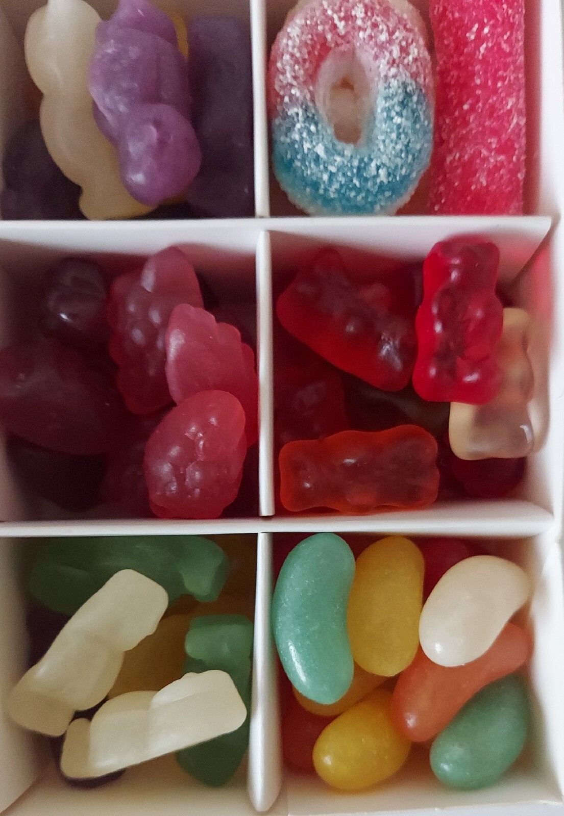 Pick N Mix Sweets Gummy Candy Box Party Gift Jellies, 16 sections 400g