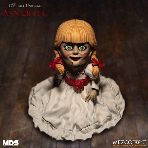 MEZCO Toys ANNABELLE Comes Home The Conjuring Universe 7” MDS Figure - Picture 5 of 9
