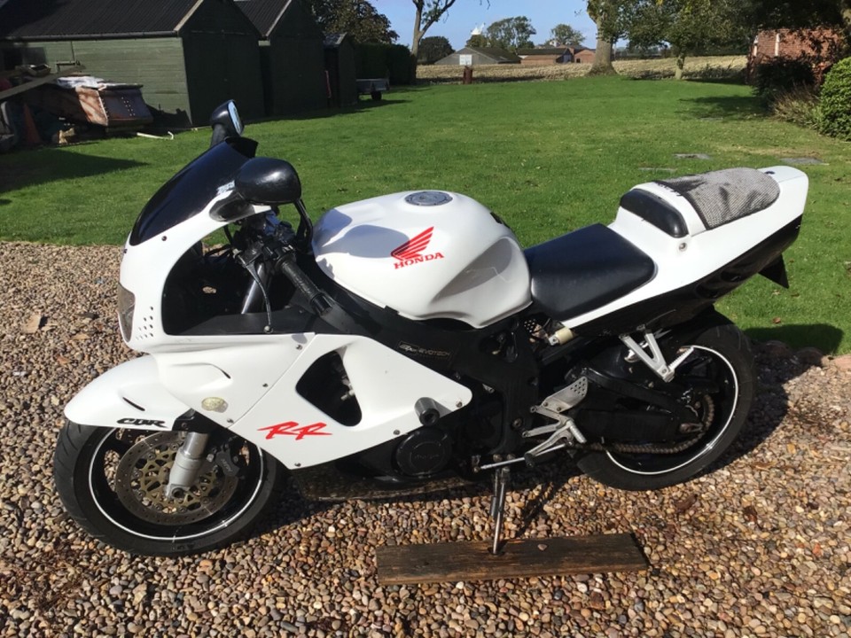Honda fire blade cbr 900 rrv 1997 eBay