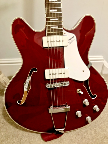 VOX BOBCAT V 90 WITH BESPOKE CASE *** PRICE DROP***