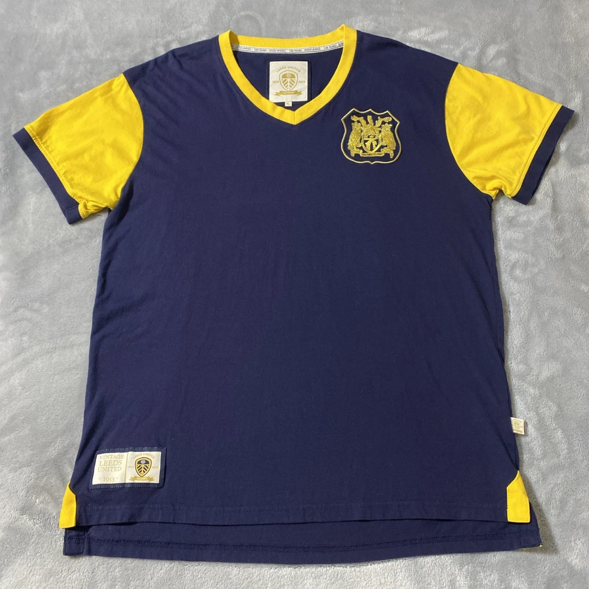 25+ Leeds United Size XL International Club Soccer Fan Jerseys for