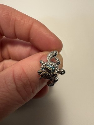 Size 7 Turtle Ring With Engraving ''Mom Loves You Forever'' ￼ Silver Tone ￼