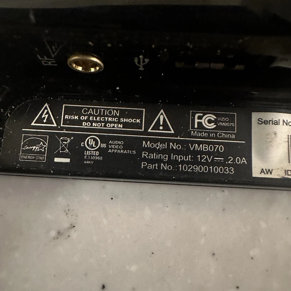 Vizio VMB070 7" Edge-Lit Razor LED LCD Portable TV • Unit Only - Image 4 of 4