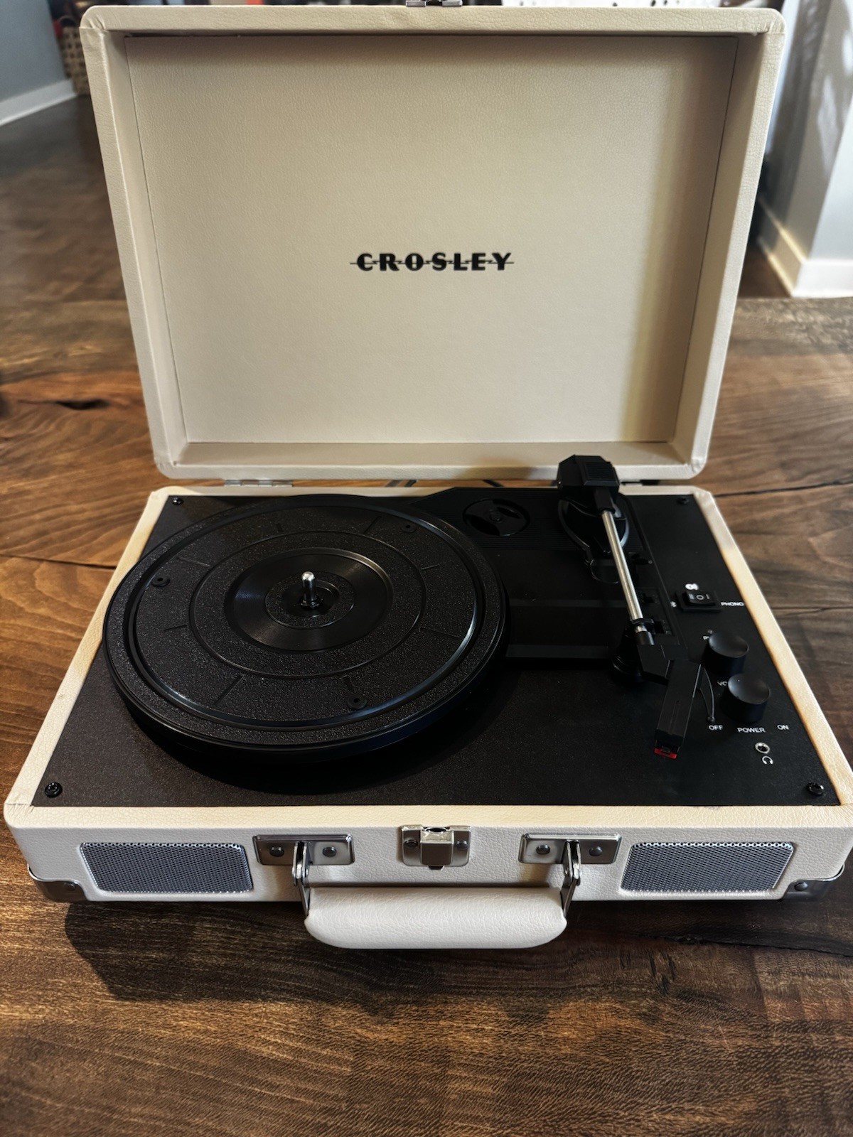 Crosley CR8005F-TE Cruiser Plus Vintage 3 Speed Bluetooth Vinyl Record Player