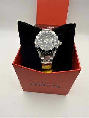 Invicta 8932 Pro Diver Men s Watch 37.5mm Black Dial Steel Quartz 200M   NIB
