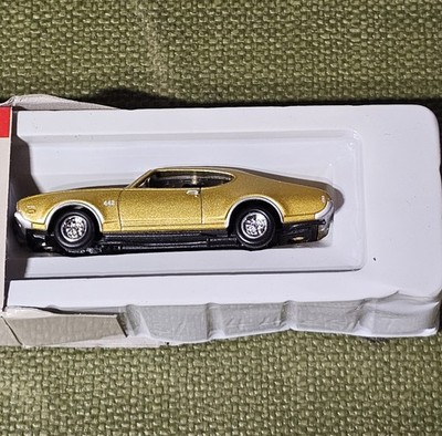 VTG Reader's Digest 1969 GM Oldsmobile 442 Diecast 1:64 2001