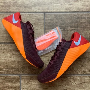nike metcon maroon