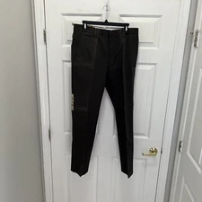 New Men’s dockers D1 Flat Front Dark Brown Khaki Pant 34 32 Slim Fit Look