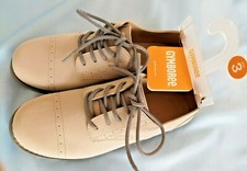 GYMBOREE BIG BOYS DRESS SHOES W/LACES BEIGE COLOR SIZE 3 NWT