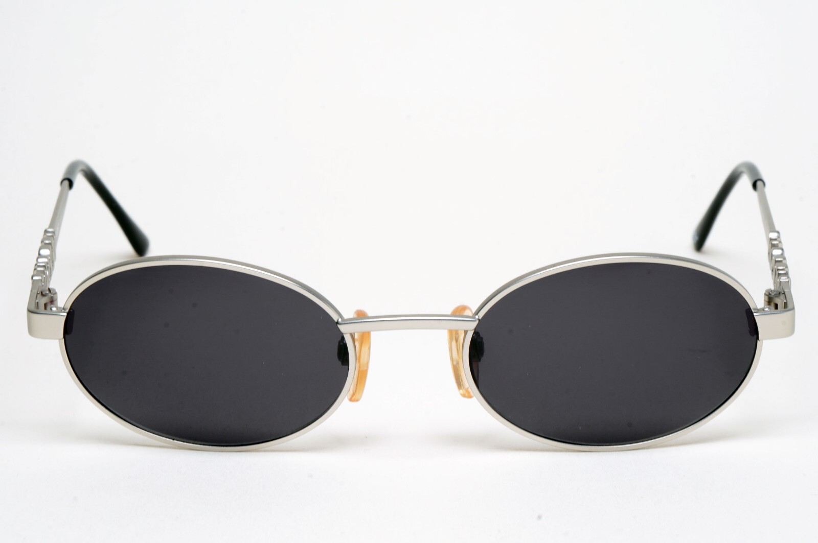 Versus Sunglasses 1996 by Gianni Versace Vintage Silver Oval MOD R26 COL 22M image 2