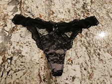 Victoria  s Secret Dream Angels All Lace Thong Panty Medium